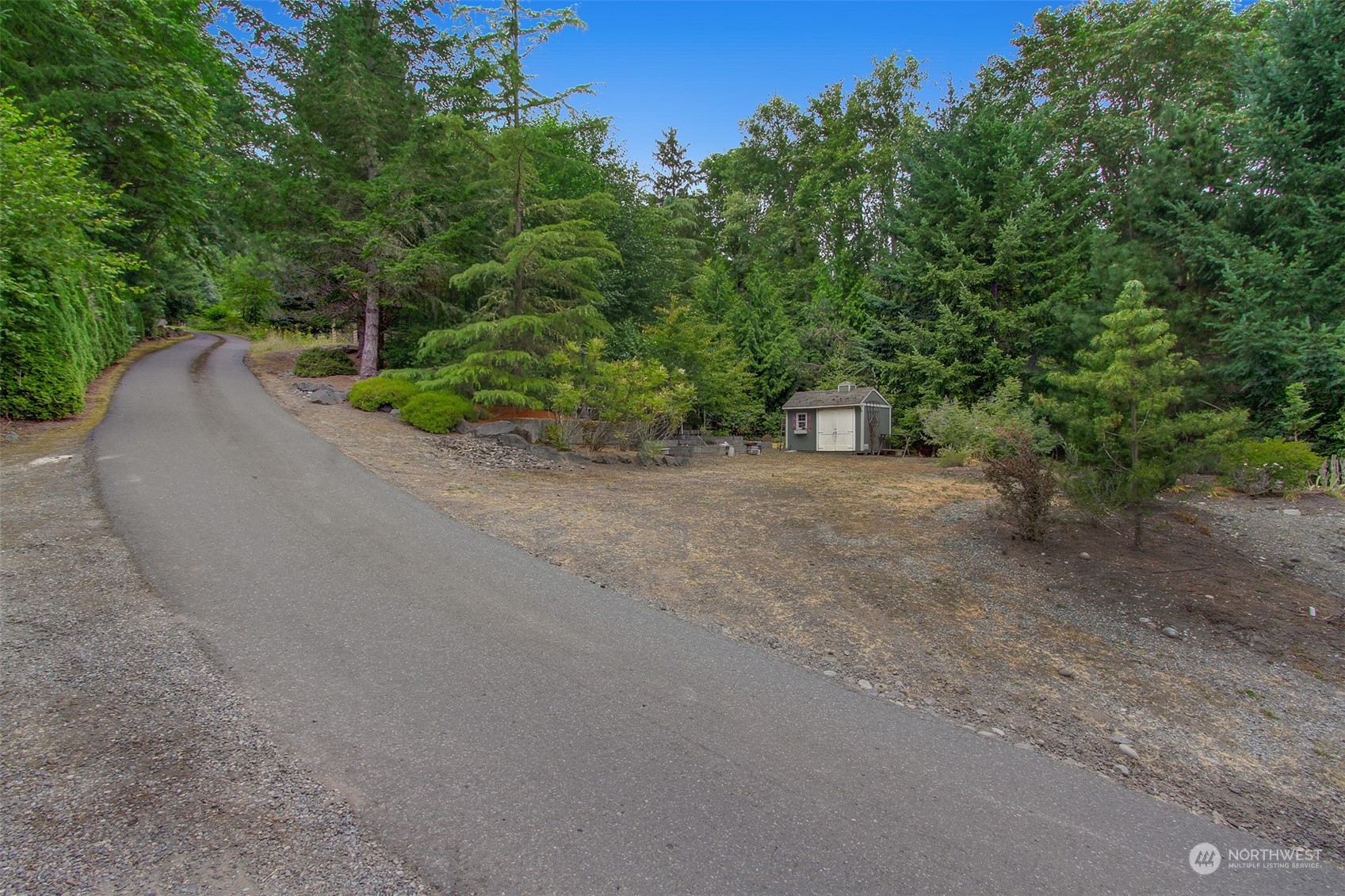 1335 NE Keyport Hills Drive