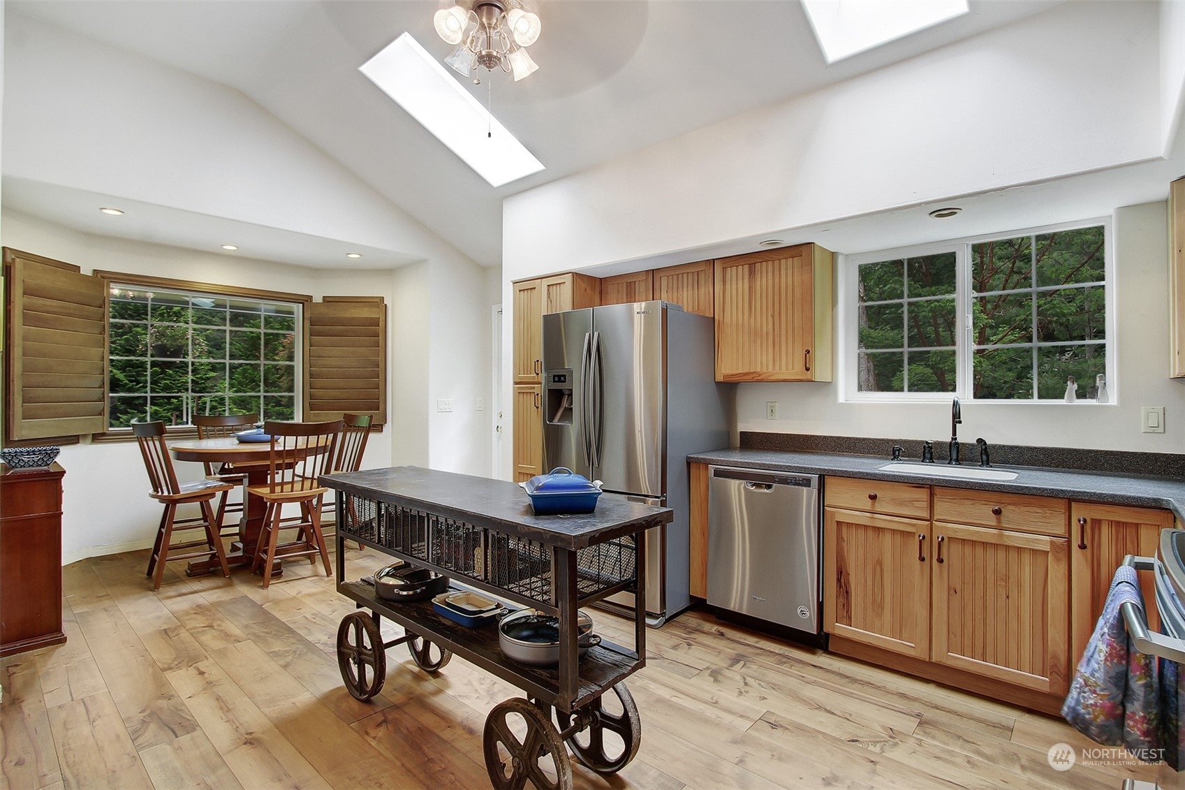 1335 NE Keyport Hills Drive