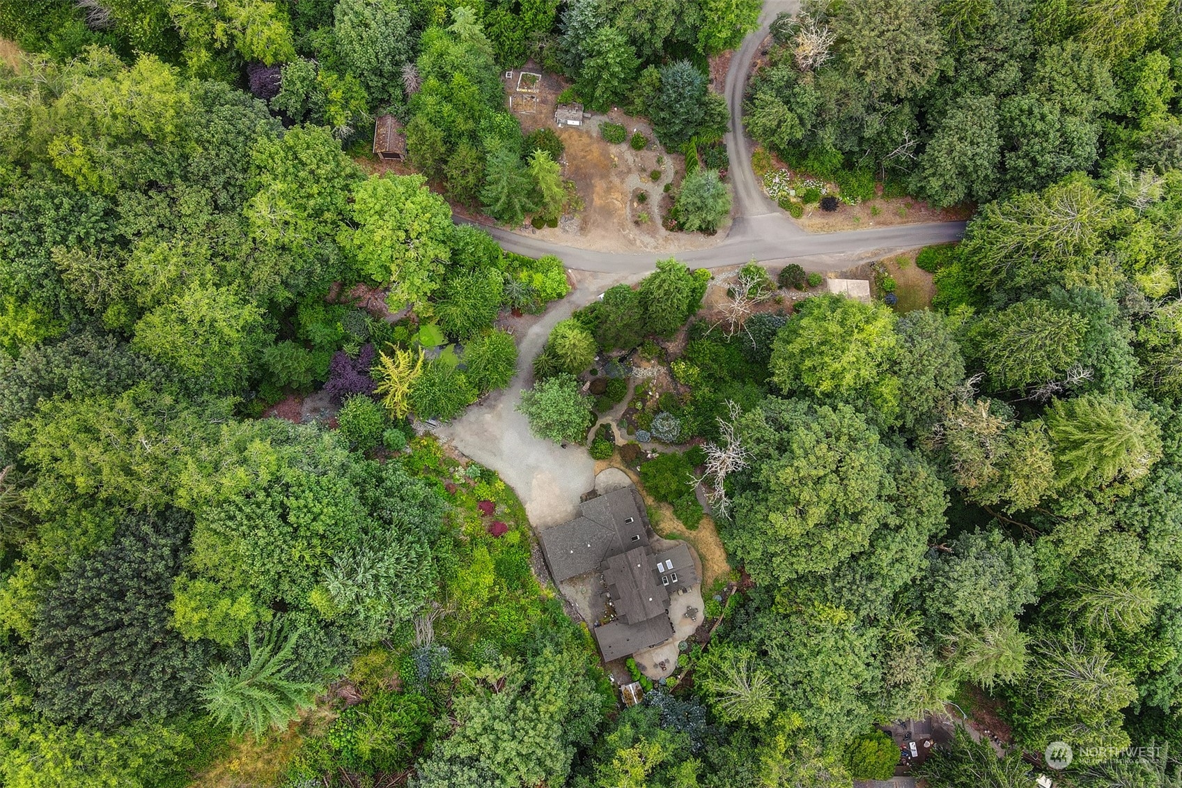 1335 NE Keyport Hills Drive