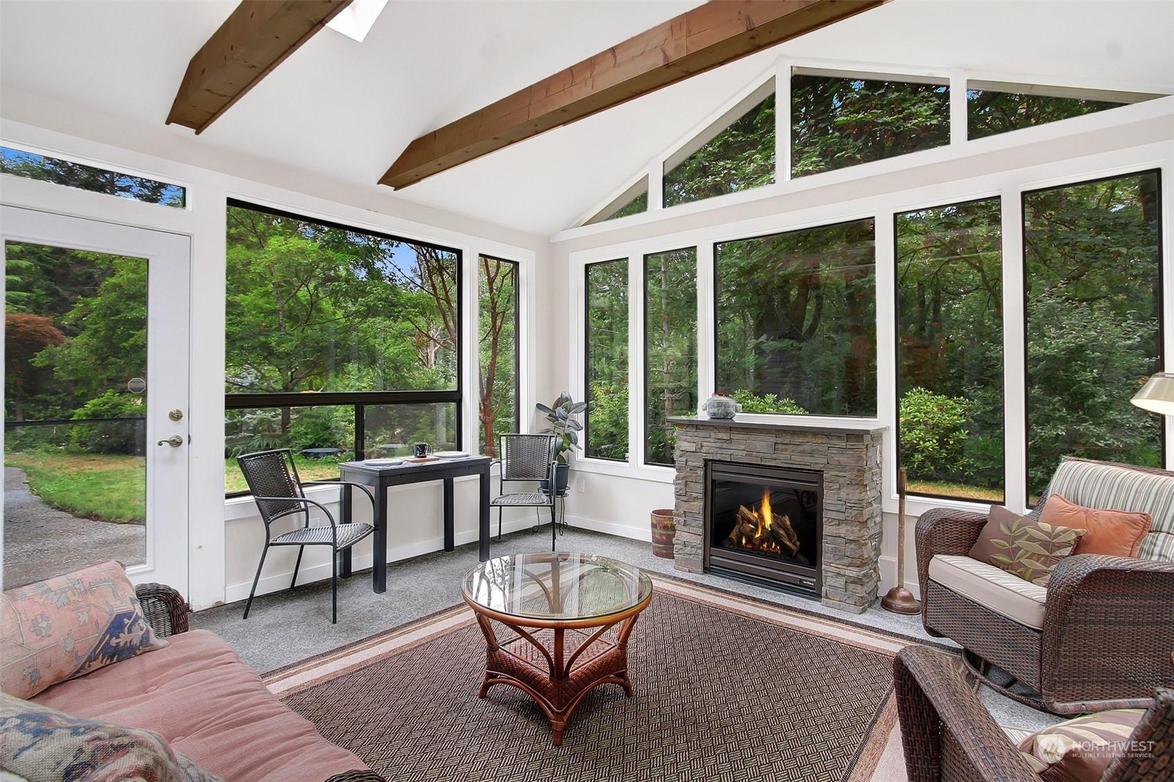 1335 NE Keyport Hills Drive