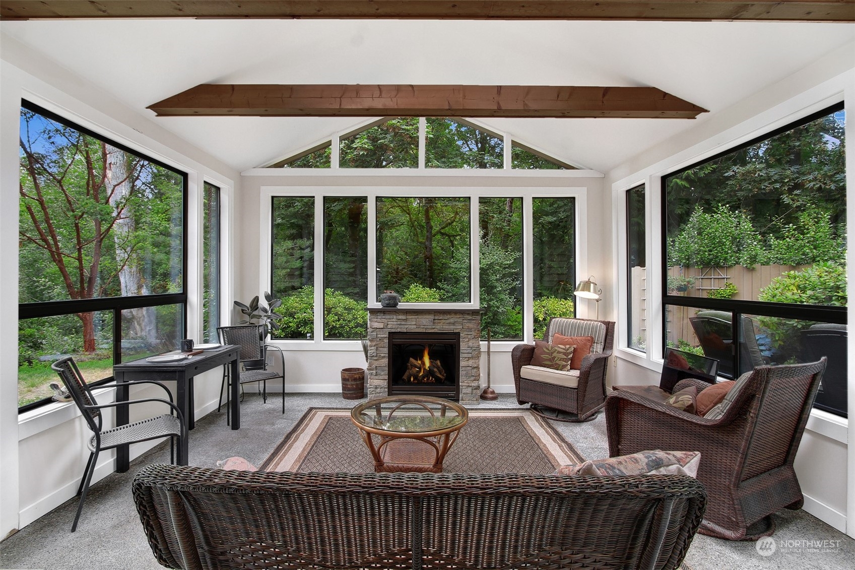 1335 NE Keyport Hills Drive