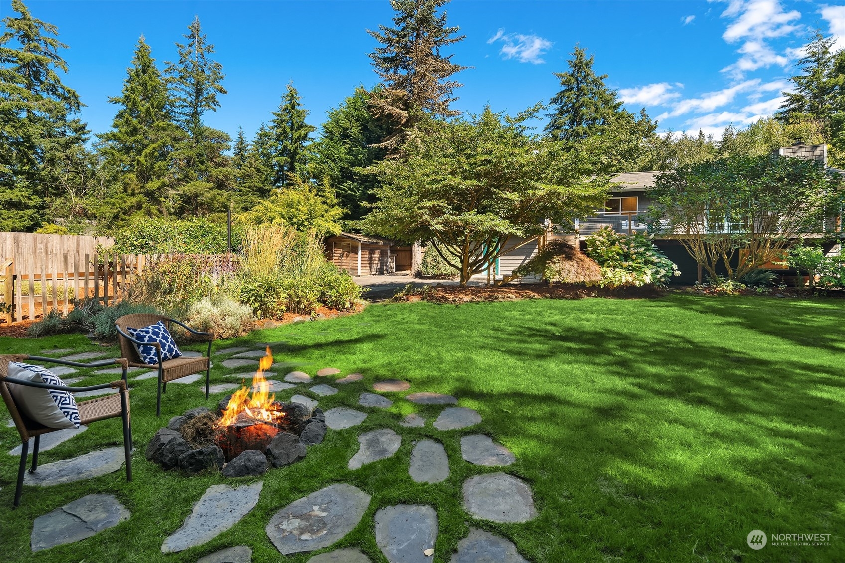 841 Fairview Avenue NE