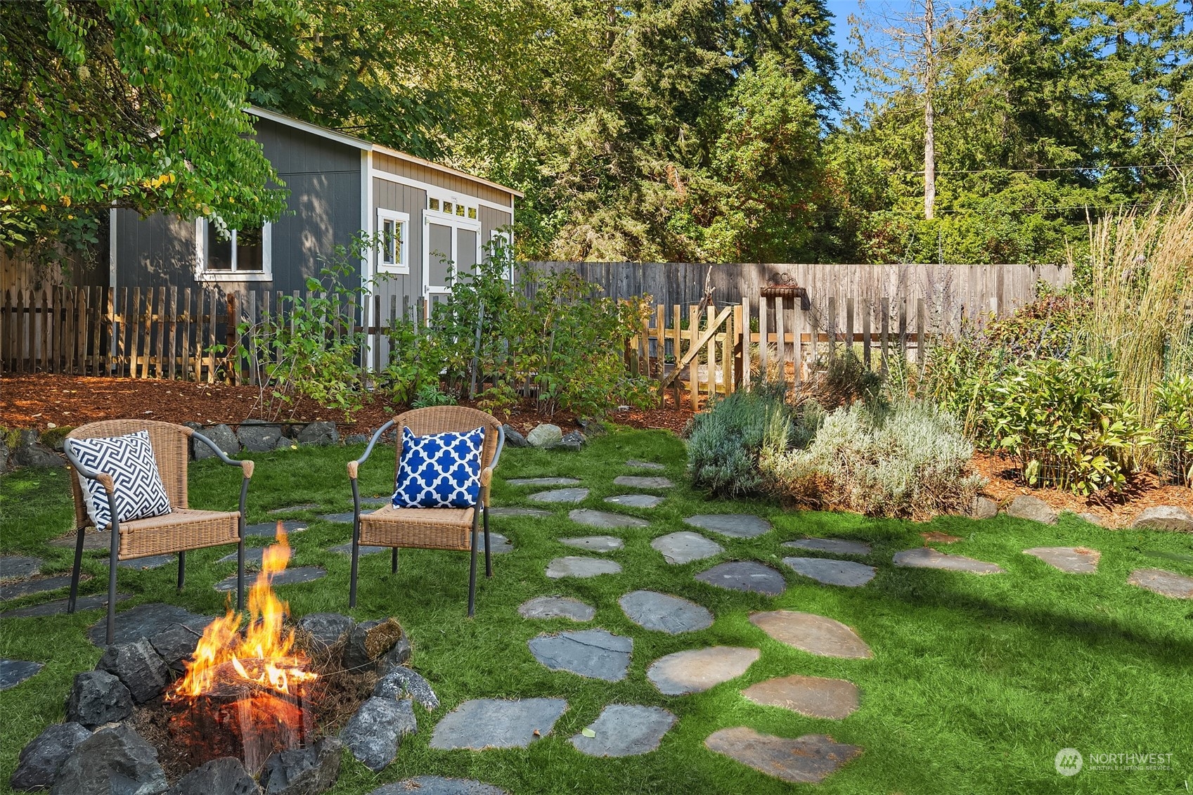 841 Fairview Avenue NE