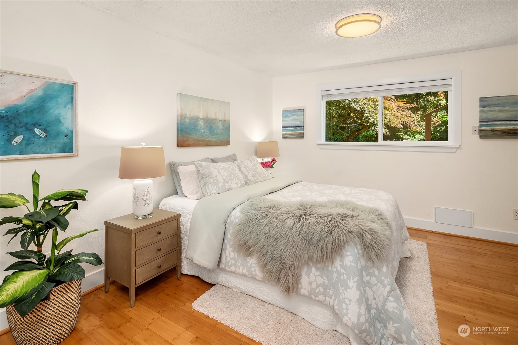 841 Fairview Avenue NE