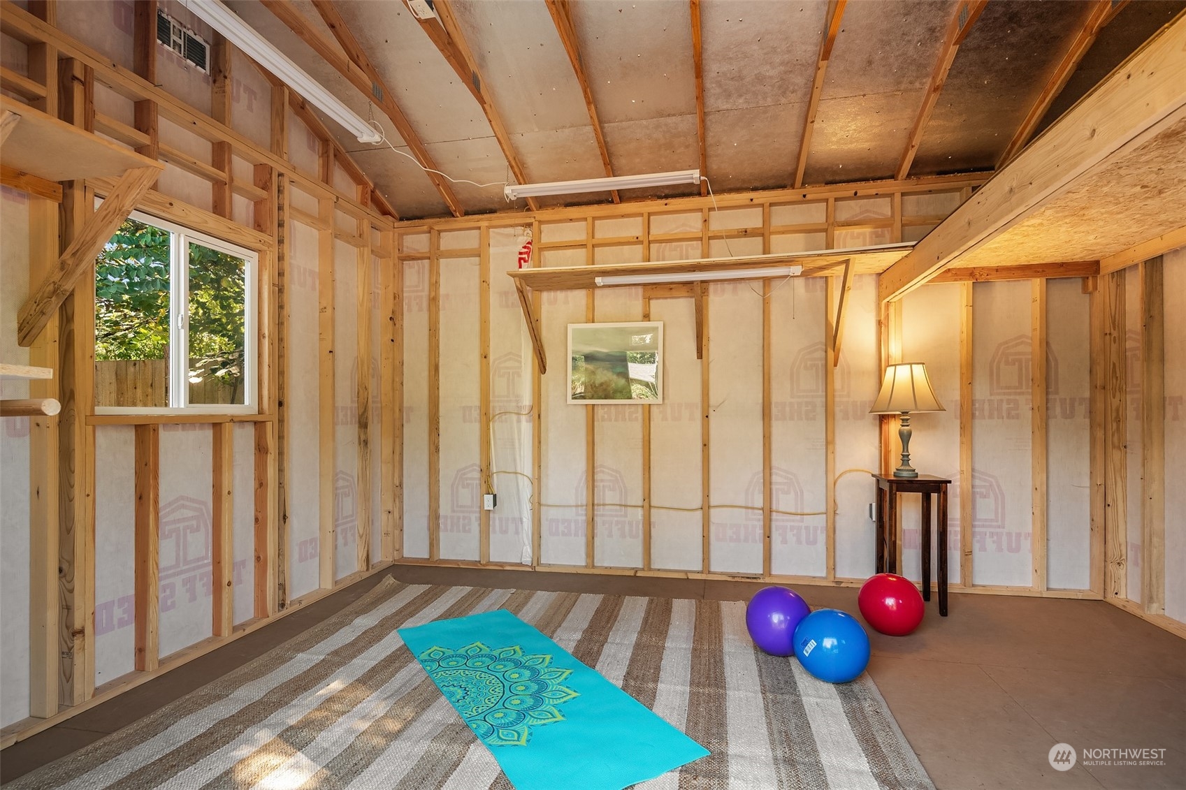 841 Fairview Avenue NE