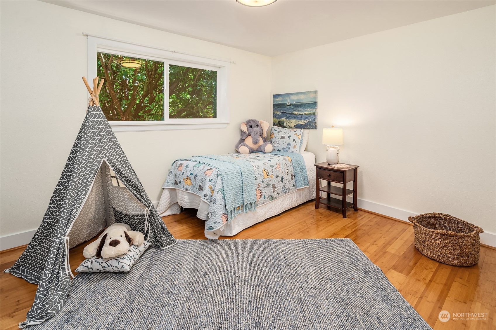 841 Fairview Avenue NE