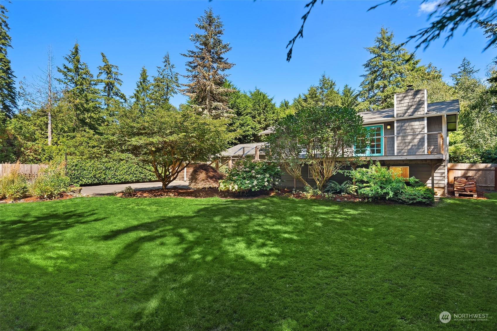 841 Fairview Avenue NE