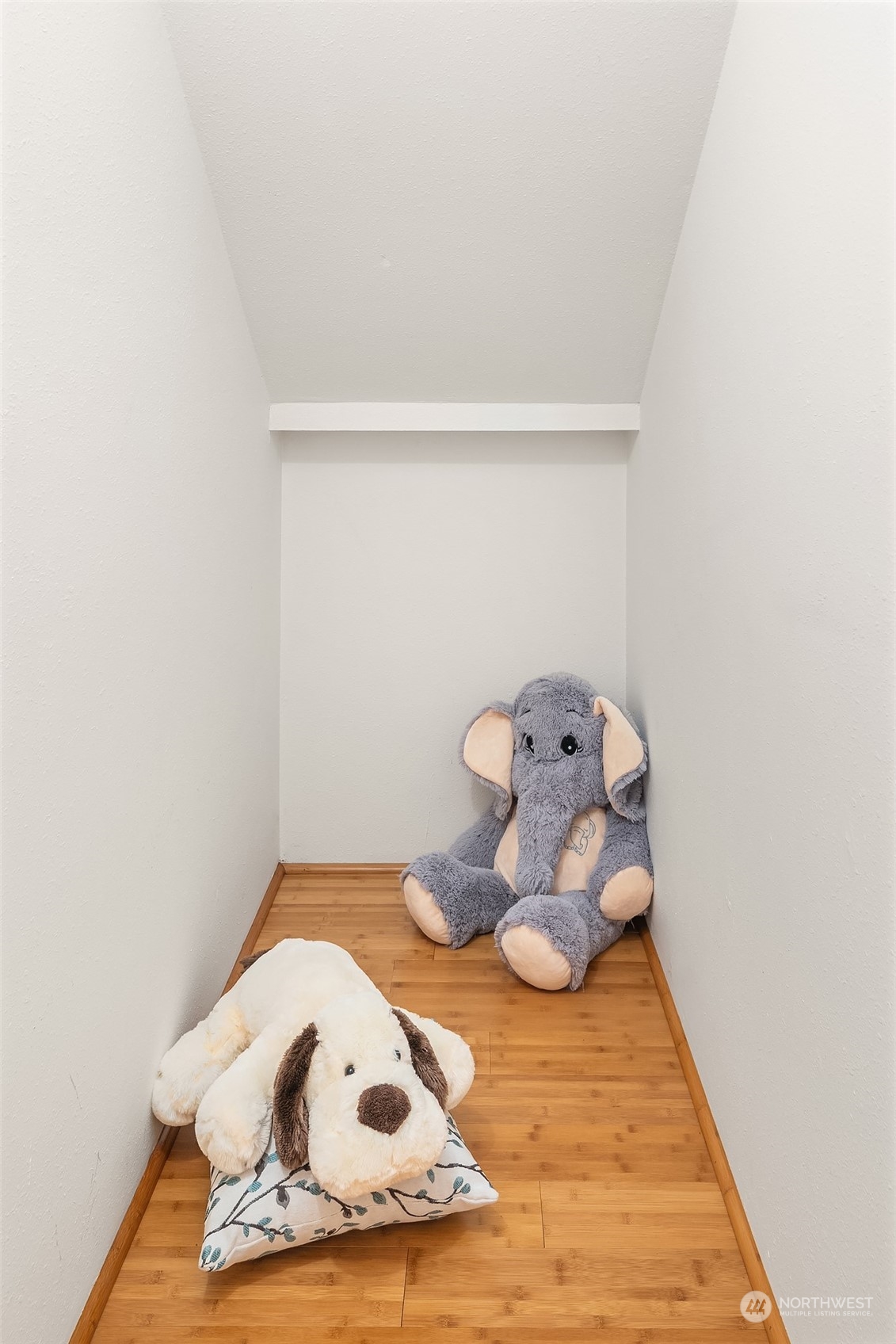 841 Fairview Avenue NE