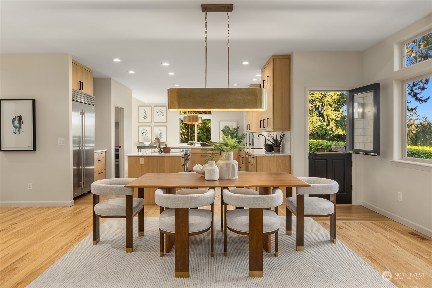 6531 NE Buckskin Lane