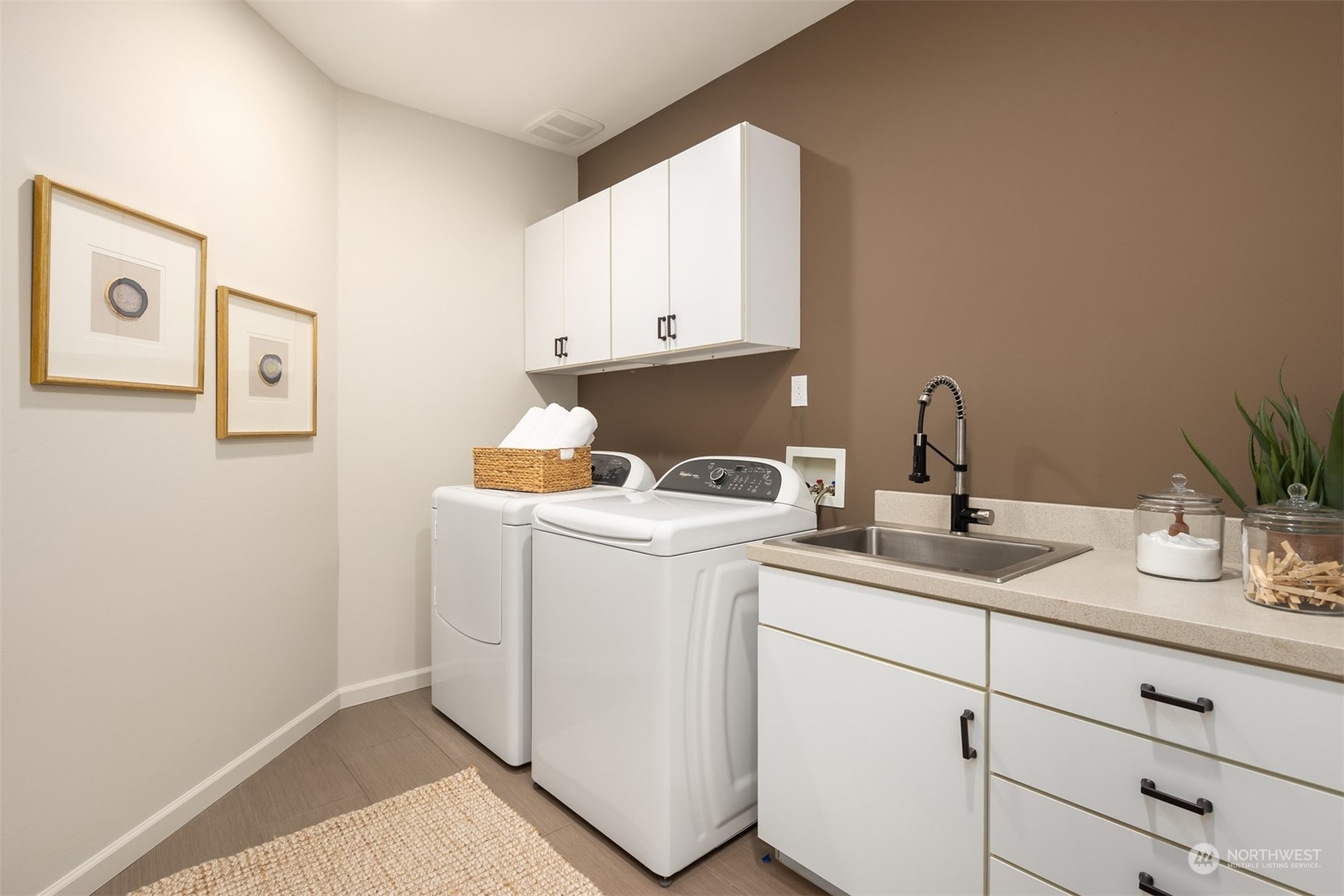 6531 NE Buckskin Lane