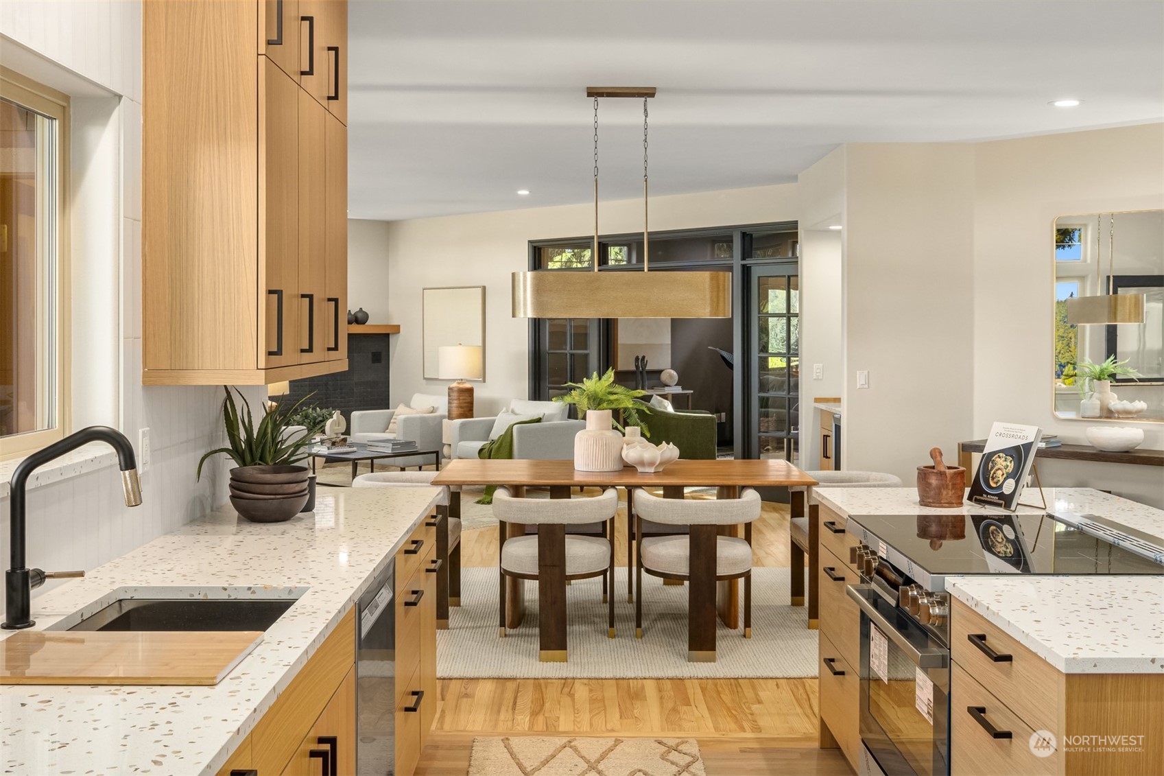 6531 NE Buckskin Lane