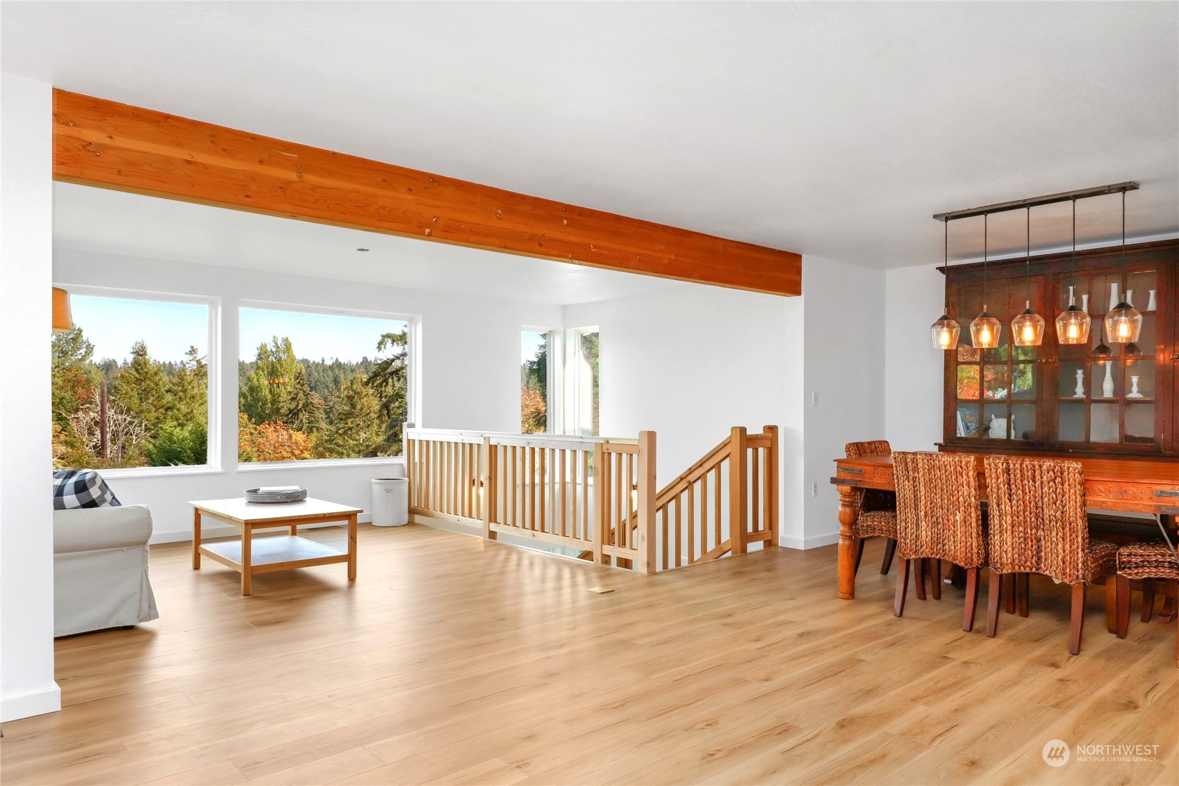 5071 New Sweden Avenue NE