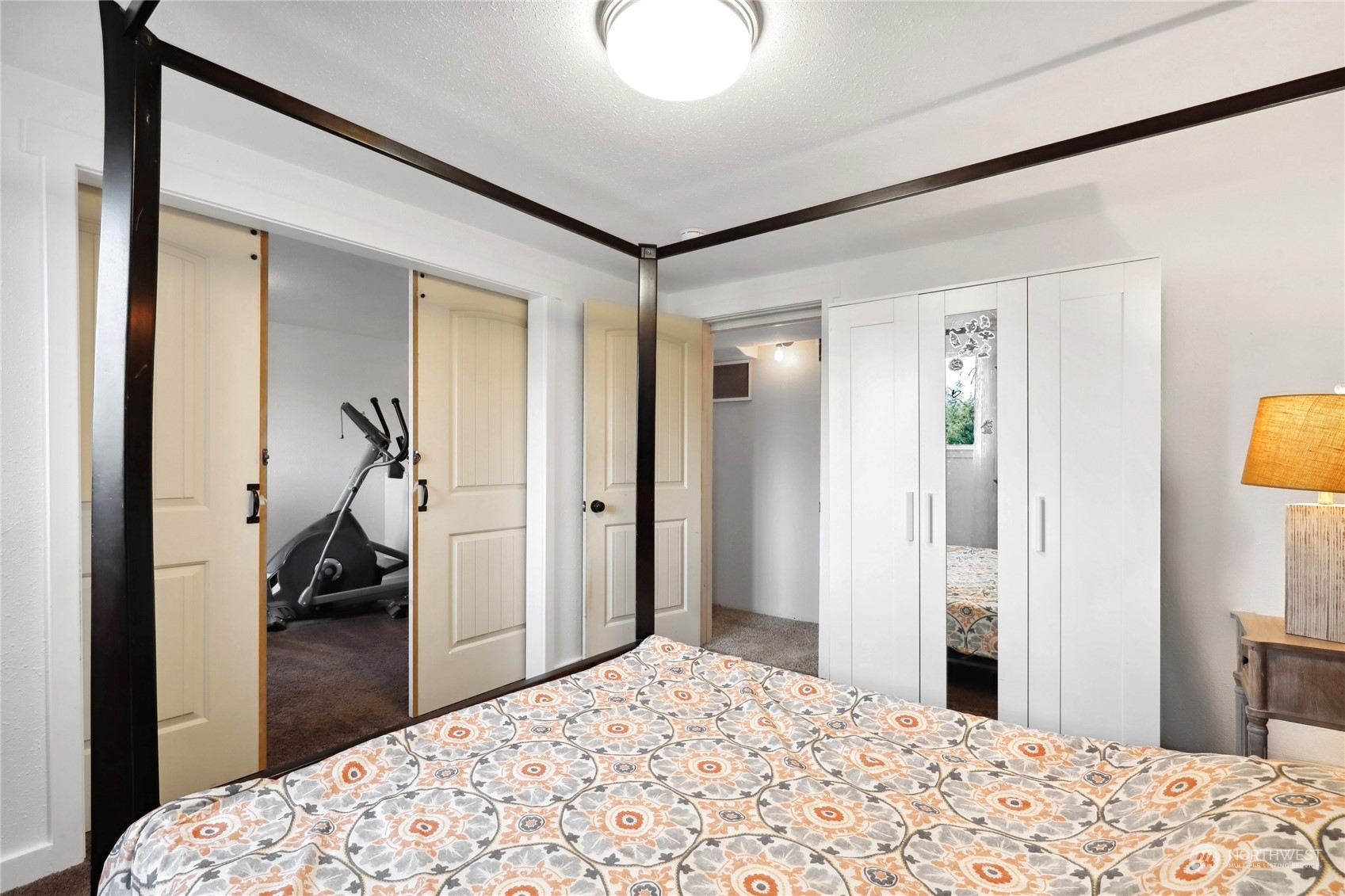 5071 New Sweden Avenue NE