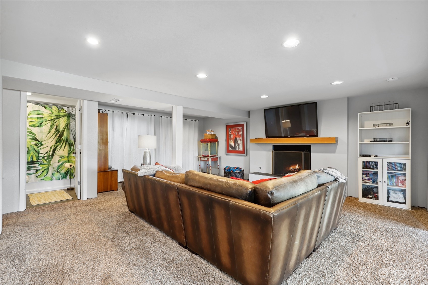 5071 New Sweden Avenue NE