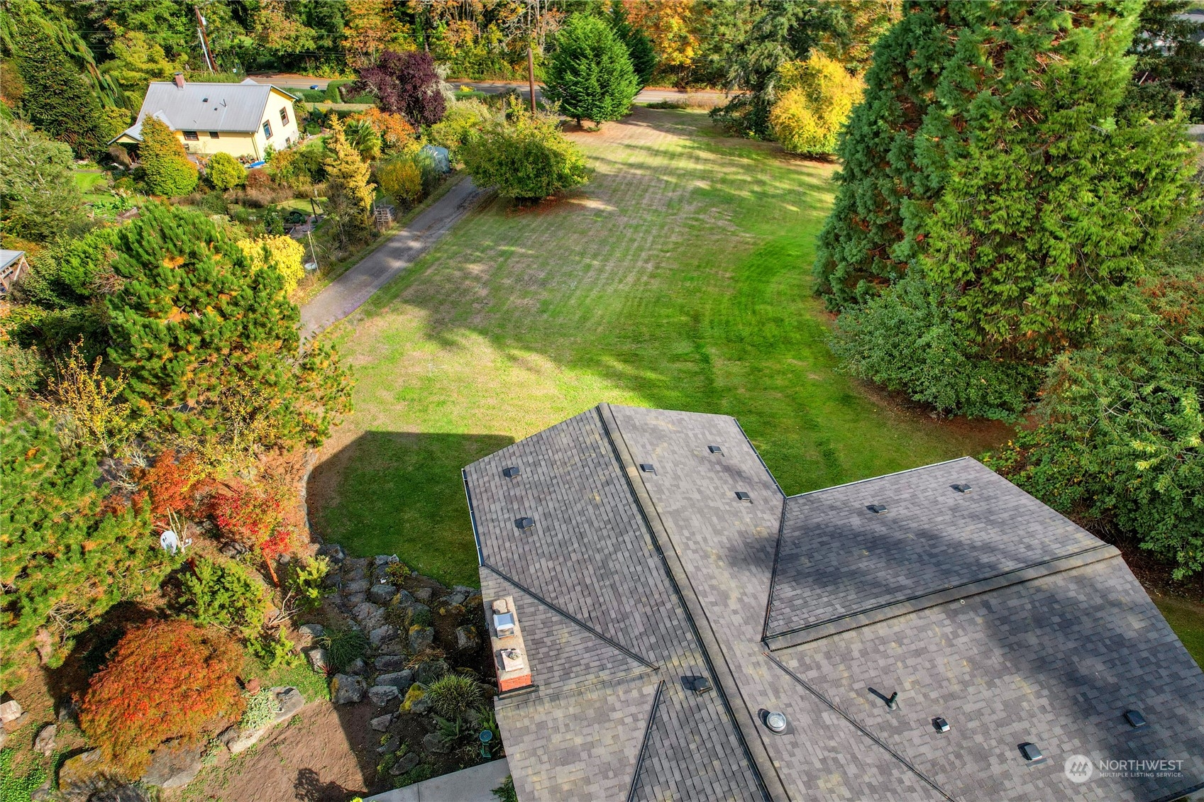 5071 New Sweden Avenue NE