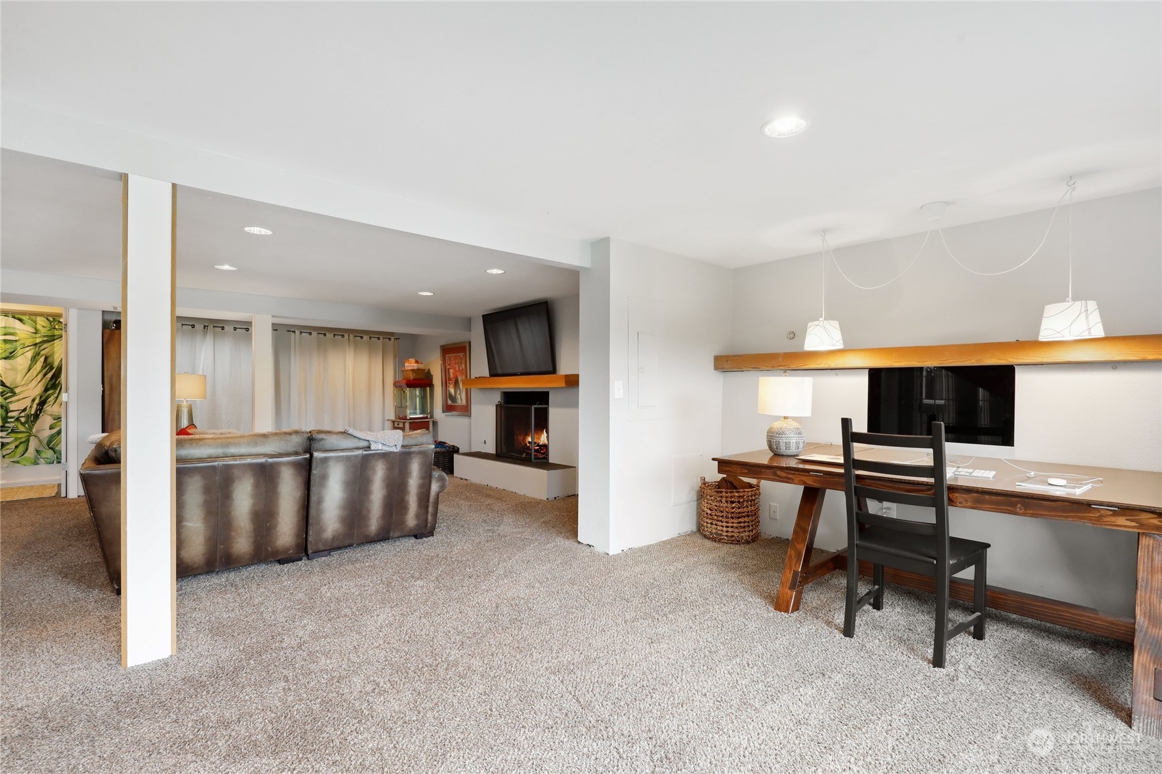 5071 New Sweden Avenue NE