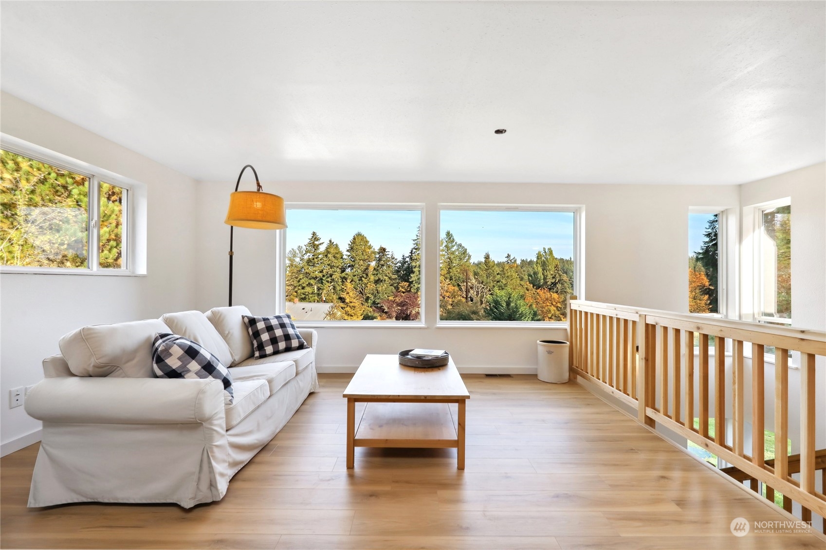 5071 New Sweden Avenue NE