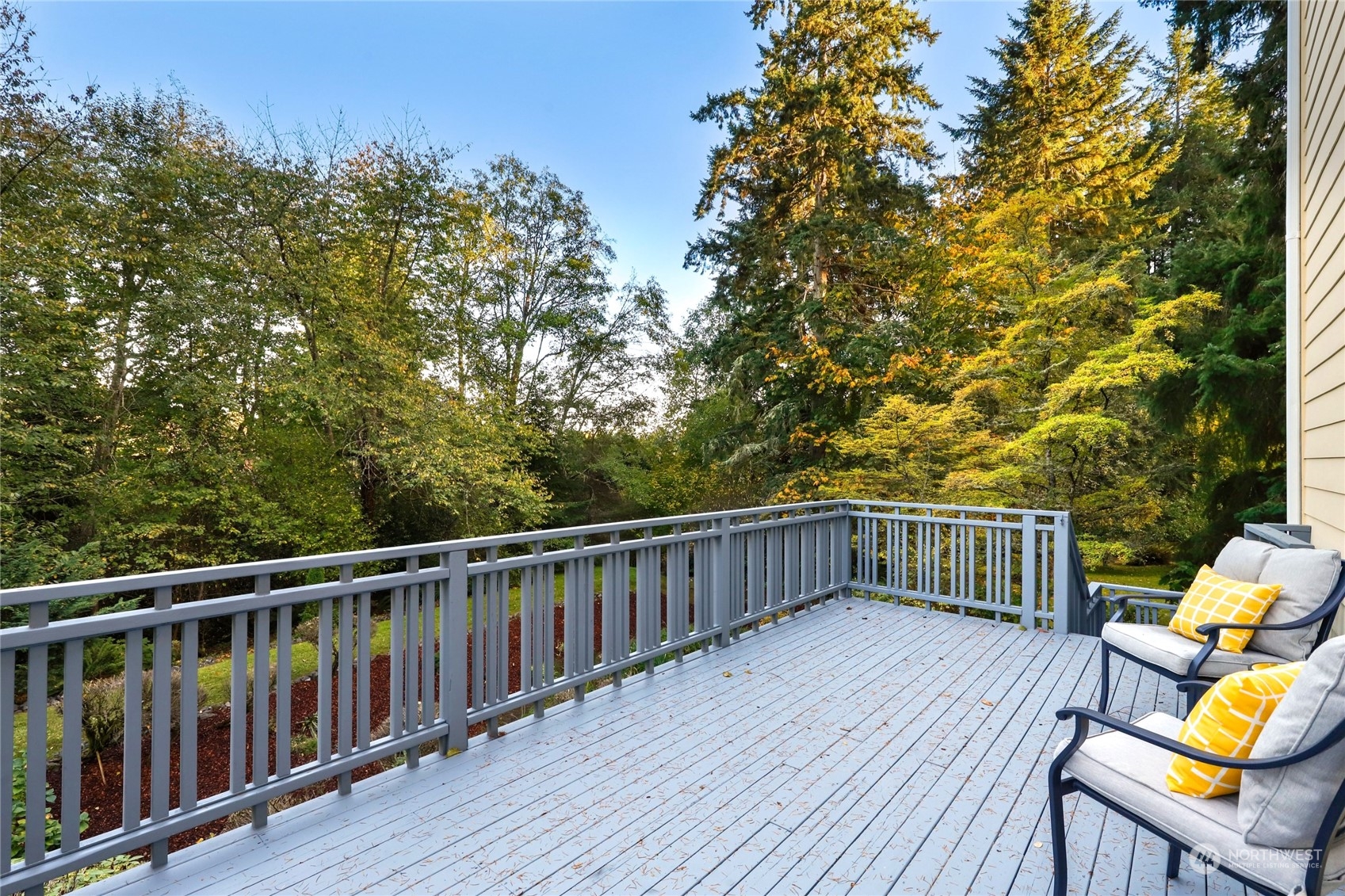 8825 NE New London Court