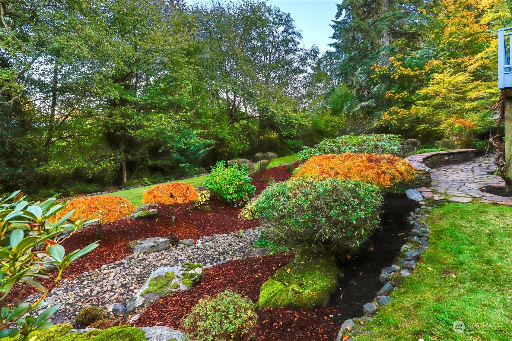 8825 NE New London Court