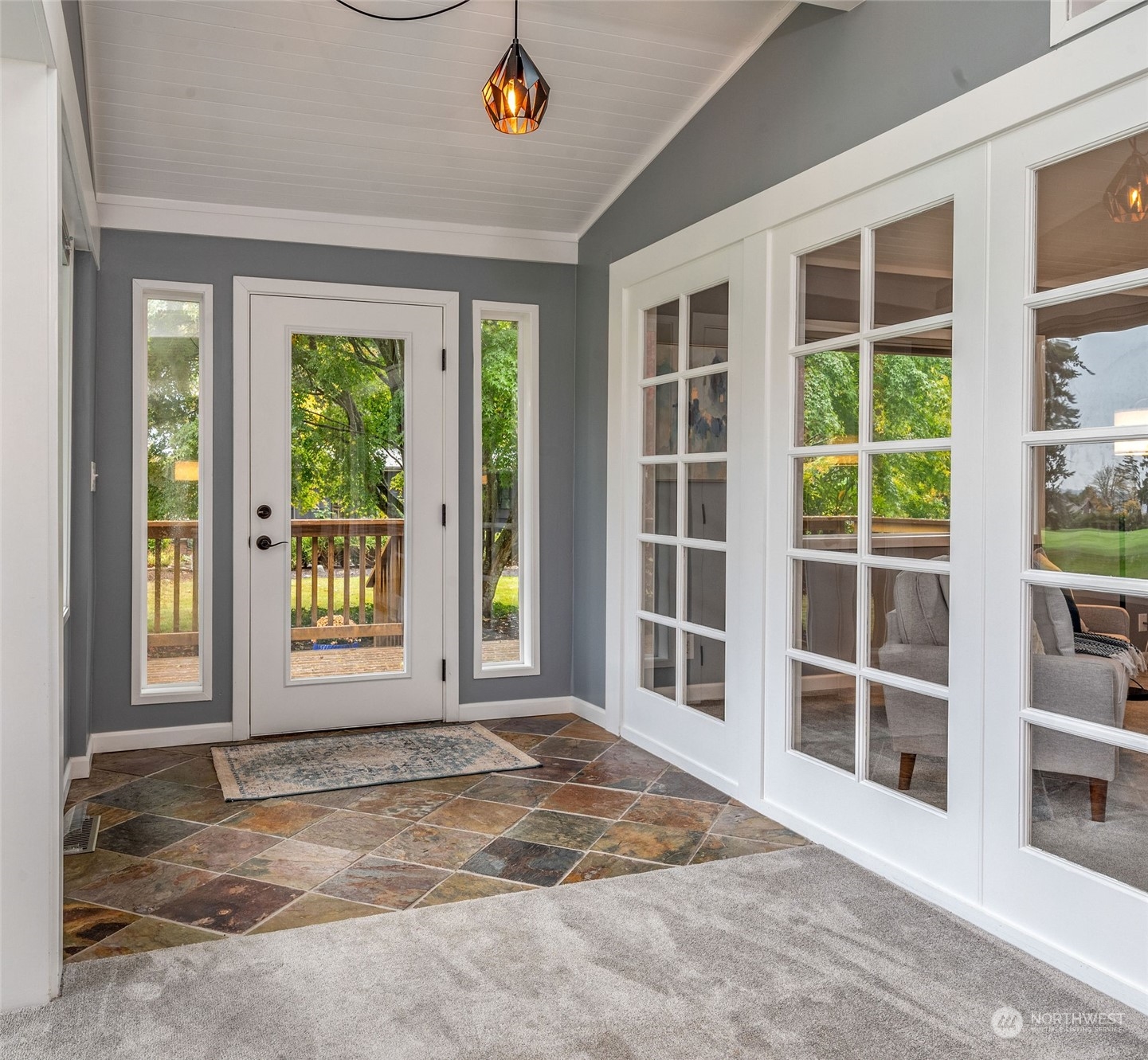 11146 NE Wing Point Drive