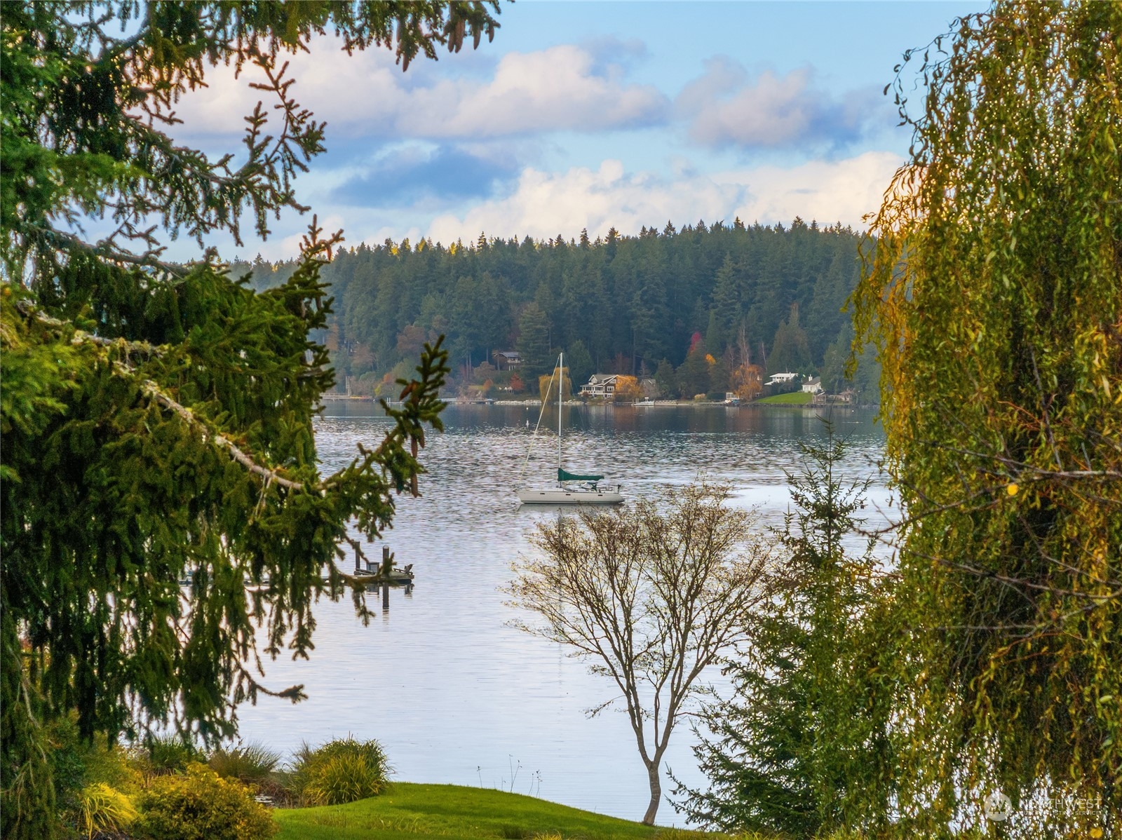 10450 Arrow Point Drive NE