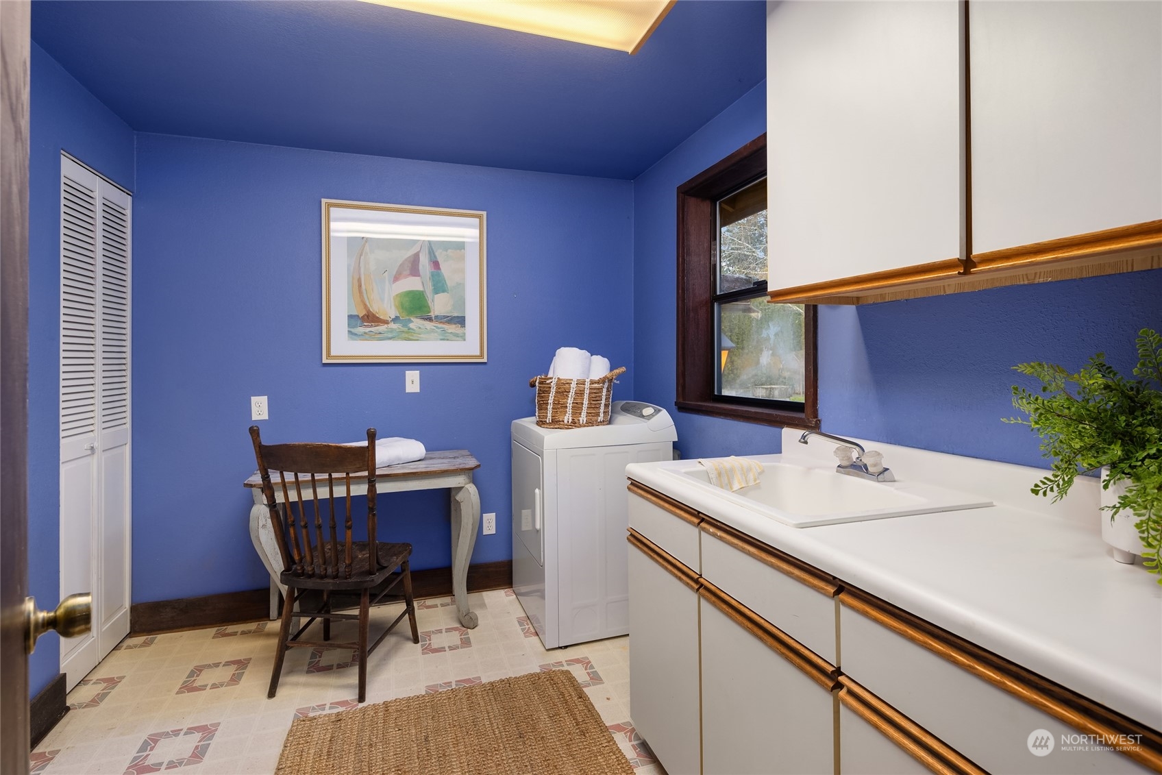 10450 Arrow Point Drive NE