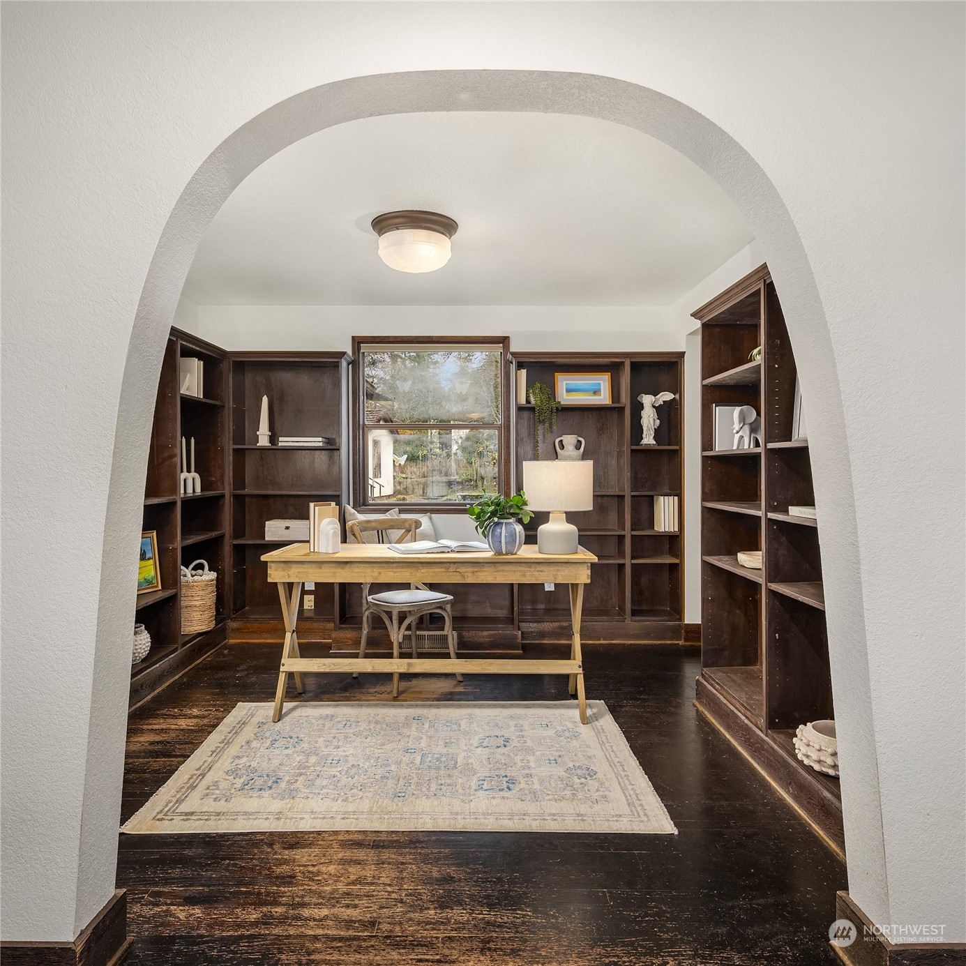 10450 Arrow Point Drive NE