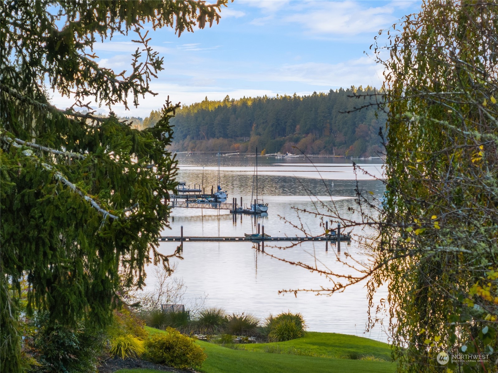 10450 Arrow Point Drive NE