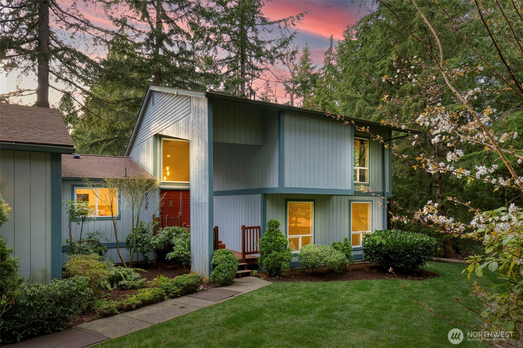 10035 NE Kingston Farm Road