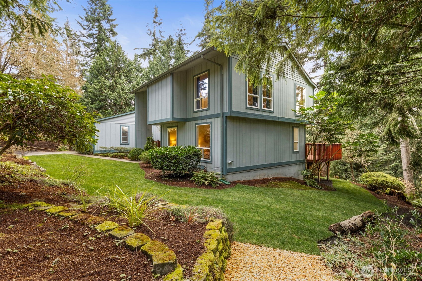 10035 NE Kingston Farm Road