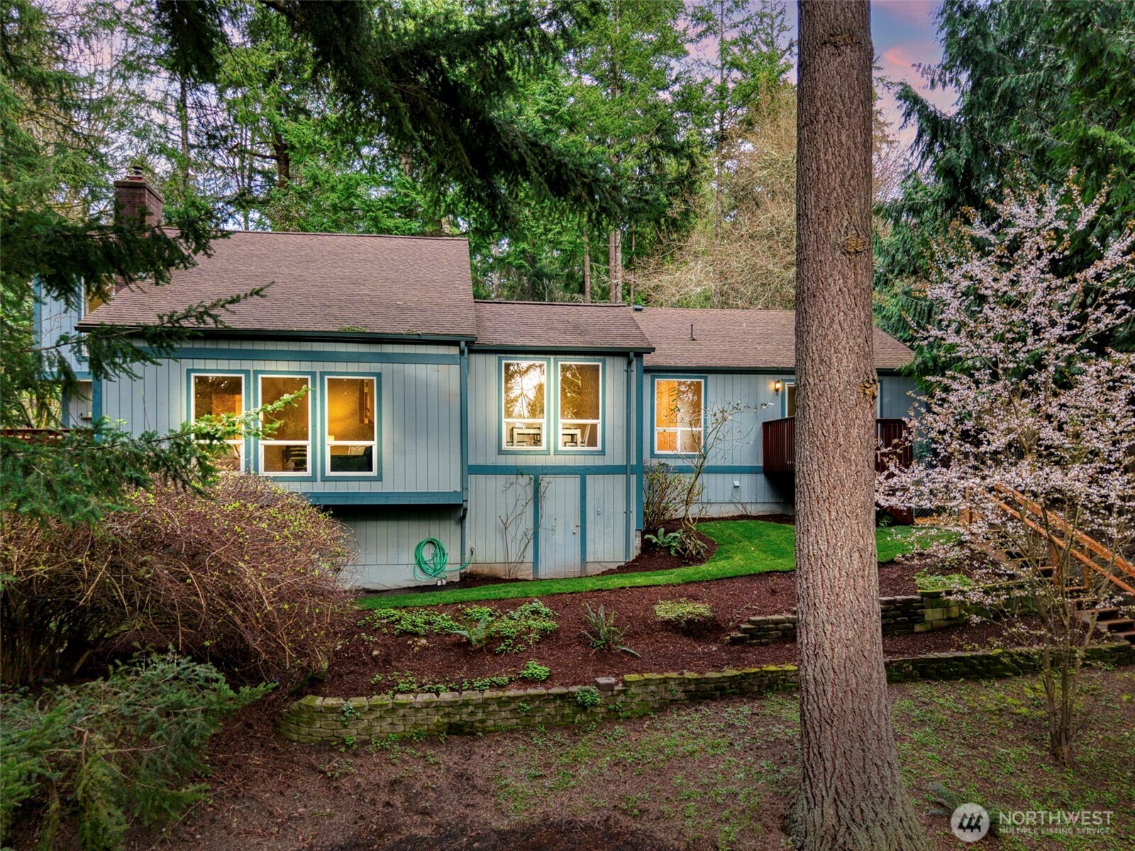 10035 NE Kingston Farm Road