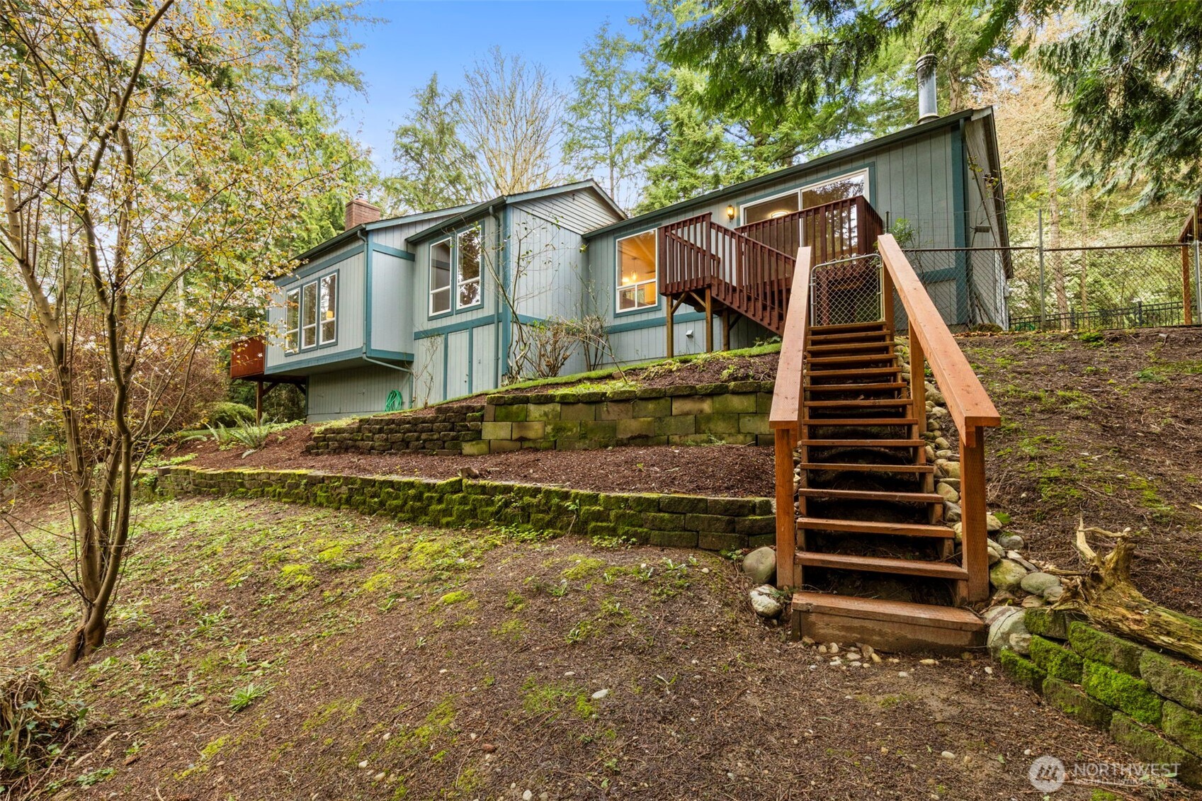 10035 NE Kingston Farm Road