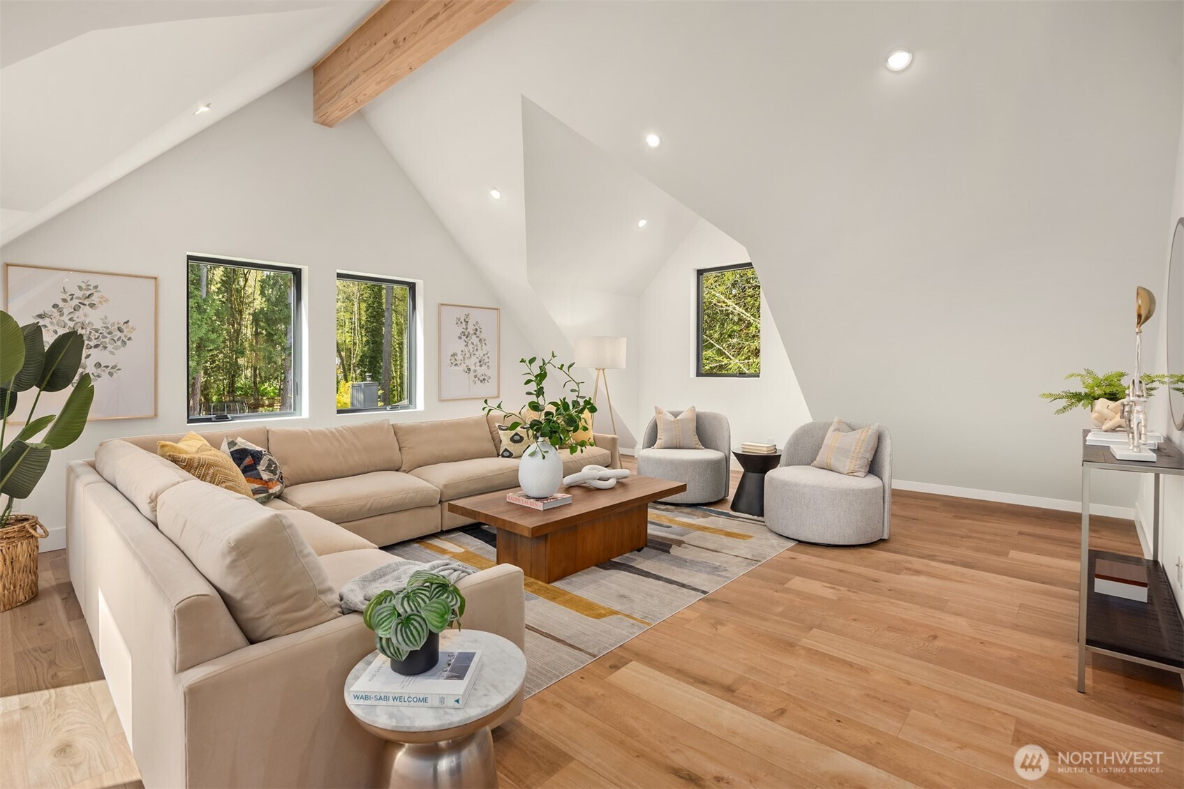 9243 NE Spargur Loop Road