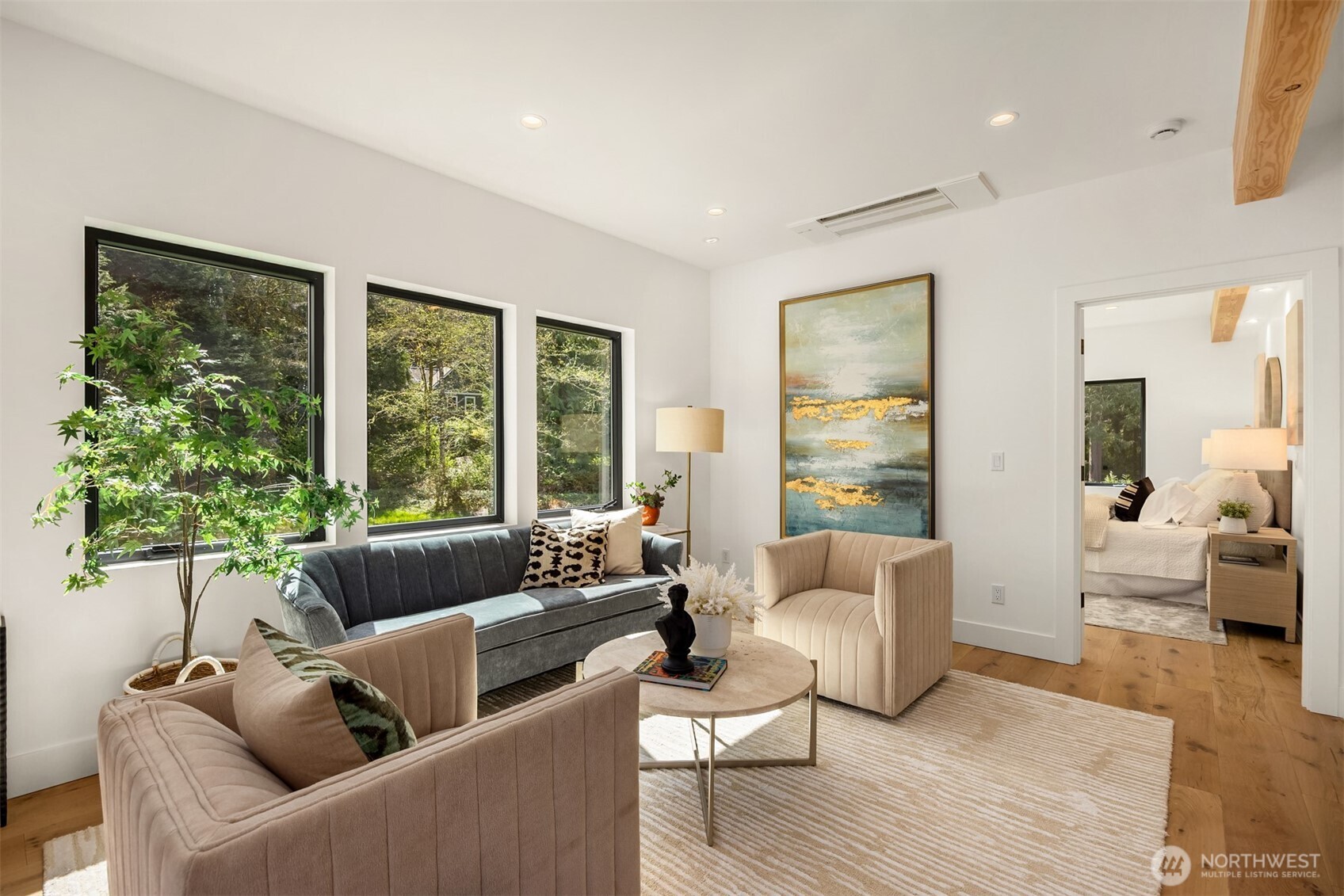 9243 NE Spargur Loop Road