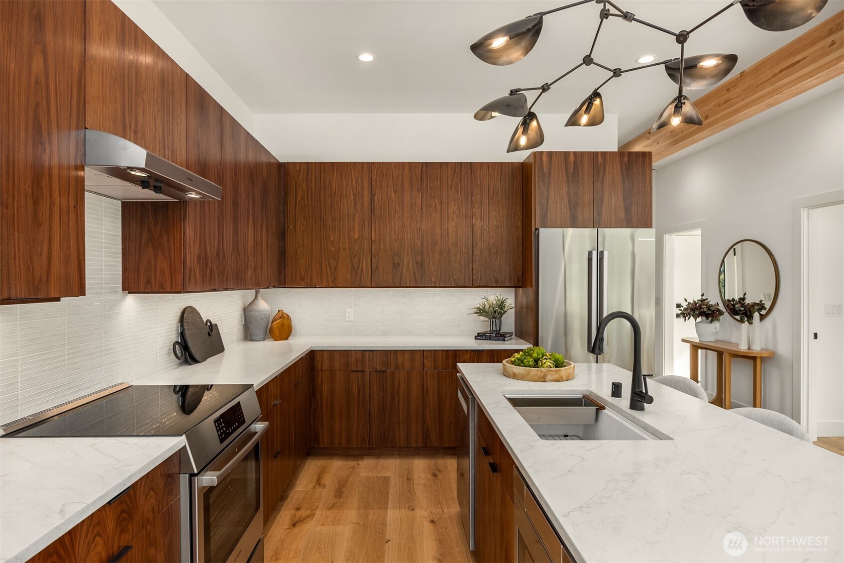 9243 NE Spargur Loop Road