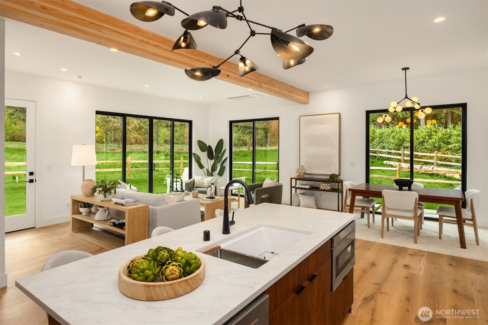 9243 NE Spargur Loop Road