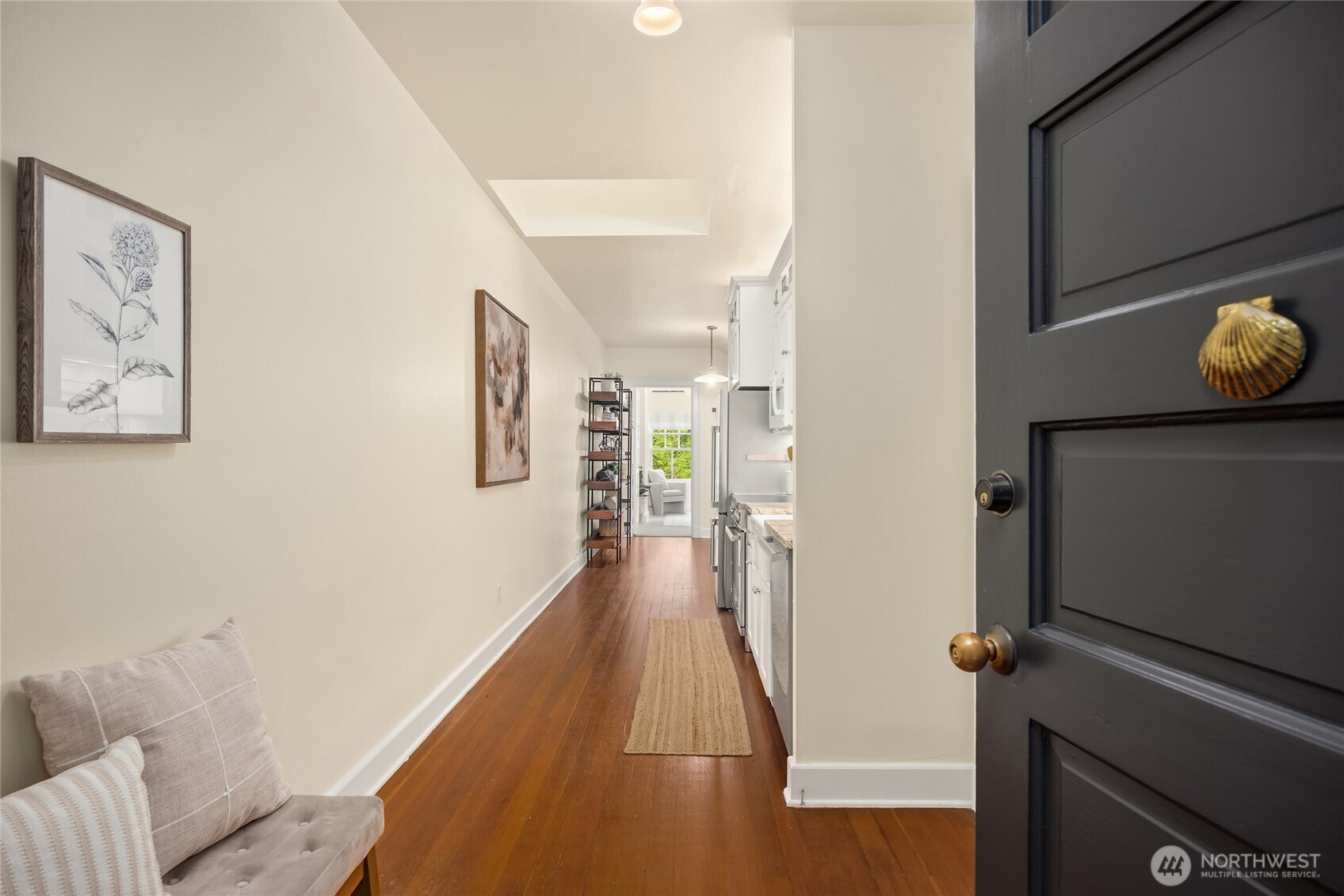 2213 NE Victorian Lane Unit: F