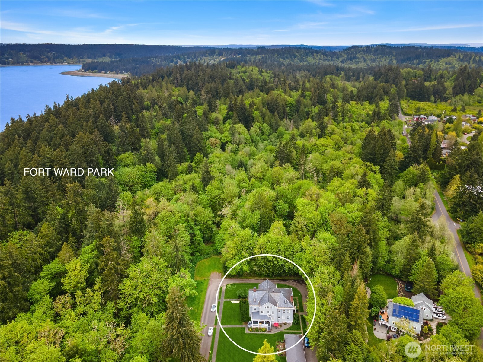 2213 NE Victorian Lane Unit: F