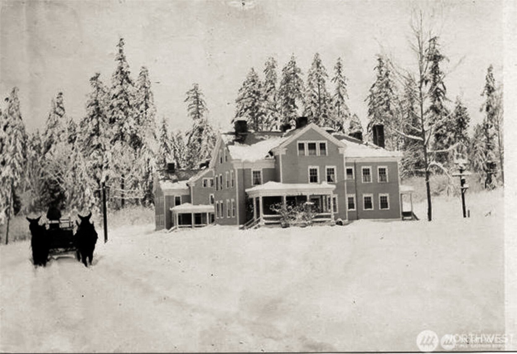 2213 NE Victorian Lane Unit: F