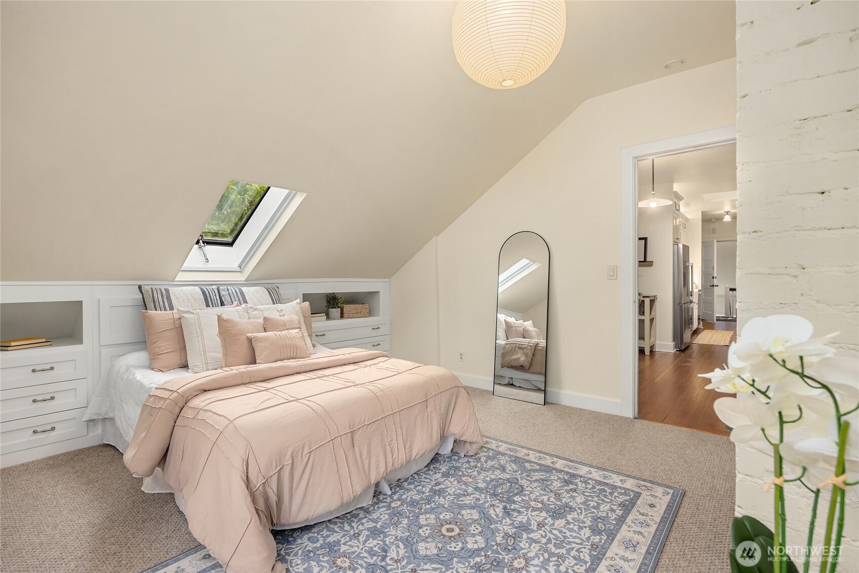 2213 NE Victorian Lane Unit: F