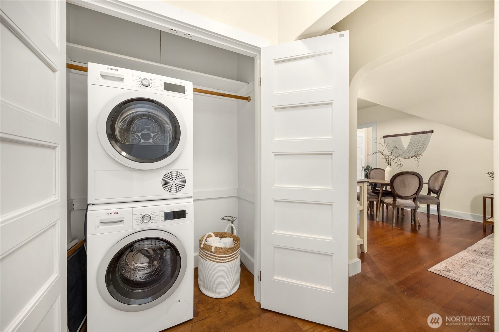 2213 NE Victorian Lane Unit: F