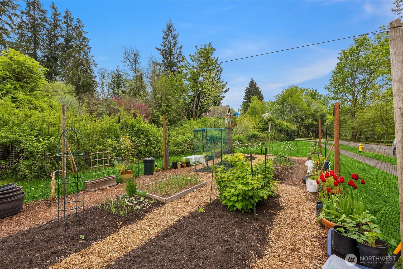 2213 NE Victorian Lane Unit: F