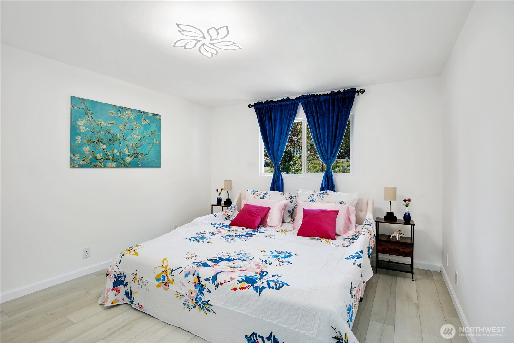 26469 Kingsview Loop NE