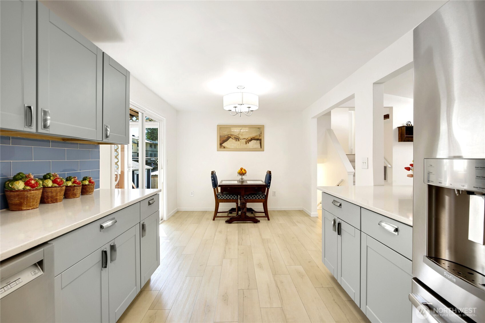 26469 Kingsview Loop NE