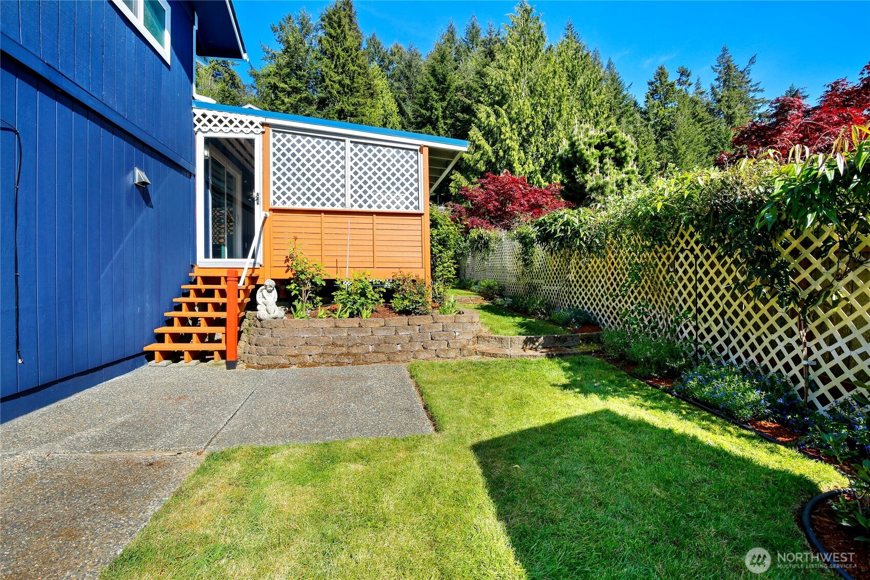 26469 Kingsview Loop NE