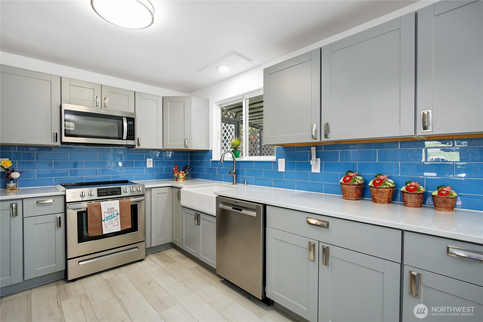 26469 Kingsview Loop NE