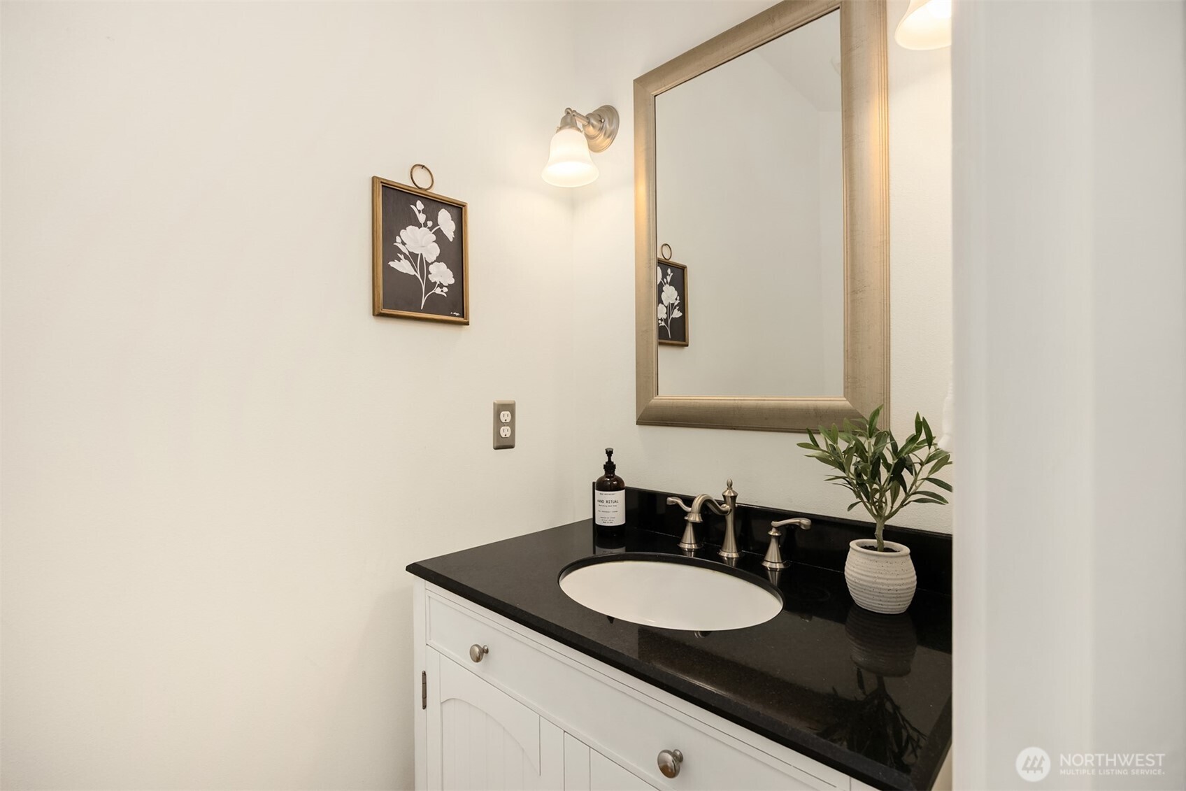 17008 Peterson Way NE