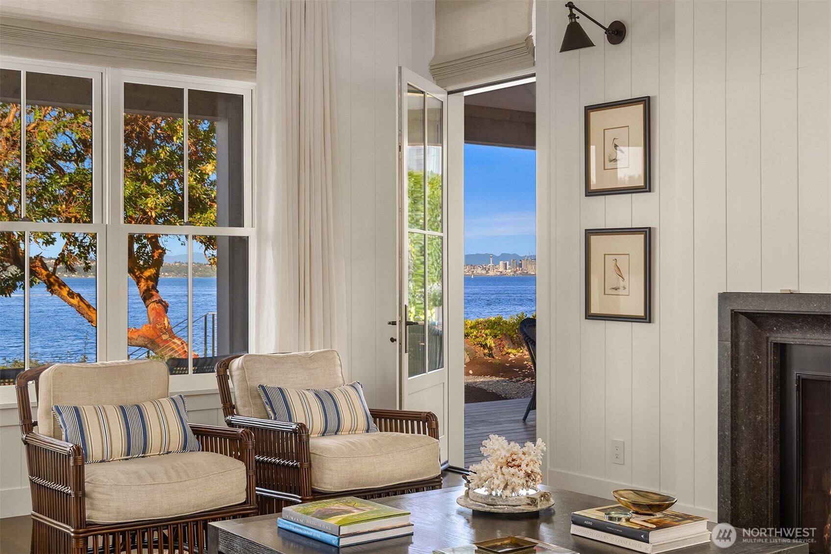 6426 Wing Point Road NE