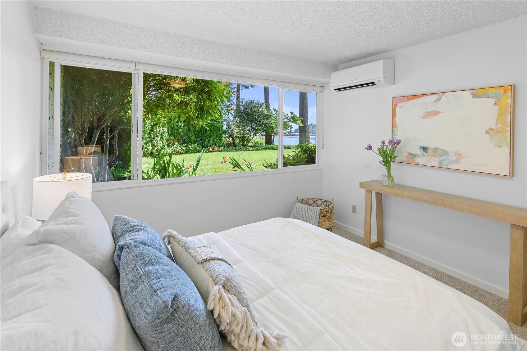 965 Winslow Way E Unit: 104