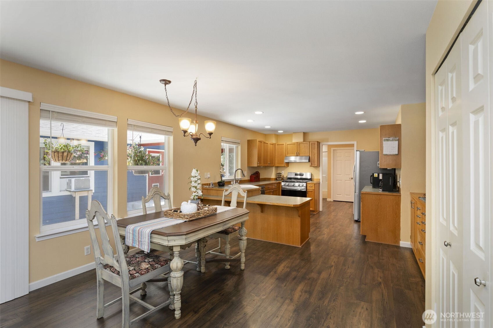 27300 Garden Gate Avenue NE